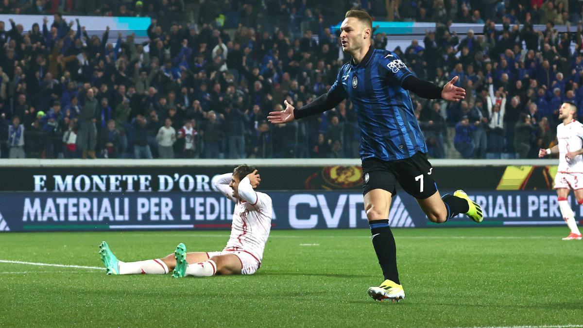 Koopmeiners celebrando un gol con la Atalanta