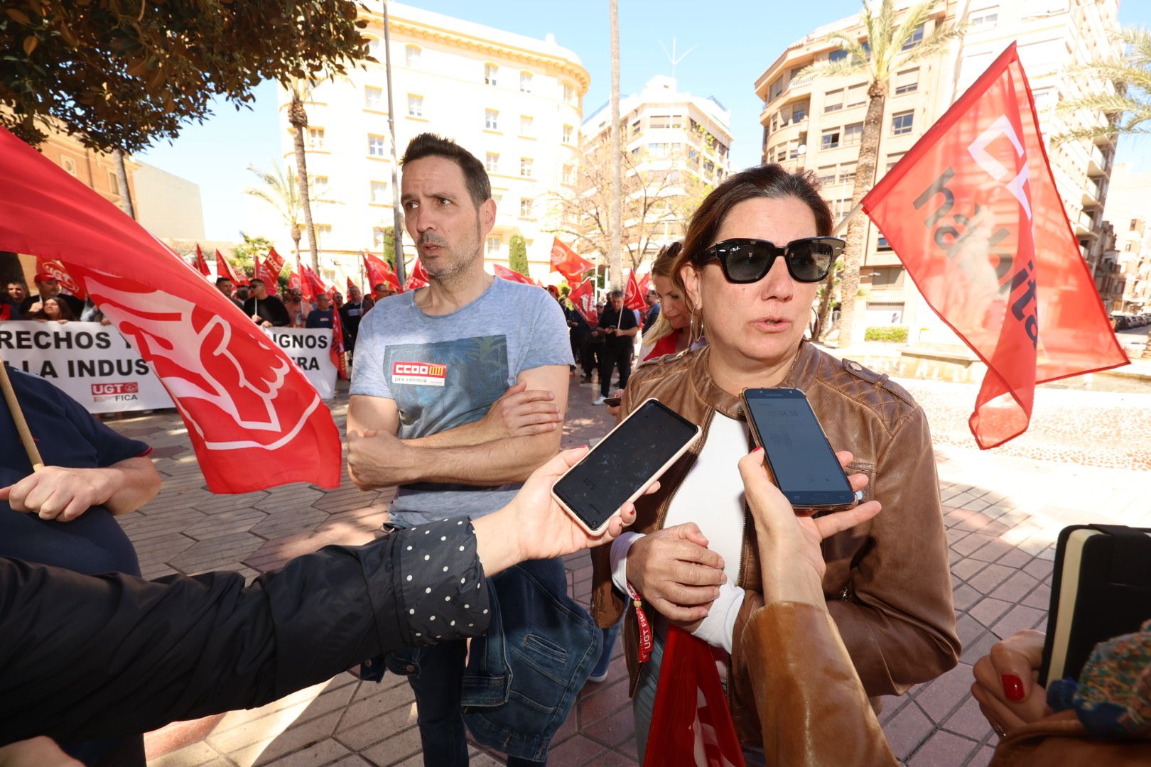 Galerías: Los sindicatos se movilizan en Castellón por el convenio de la cerámica tras el bloqueo de la negociación