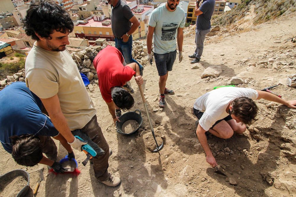 Excavaciones en el yacimiento arqueológico de Callosa de Segura