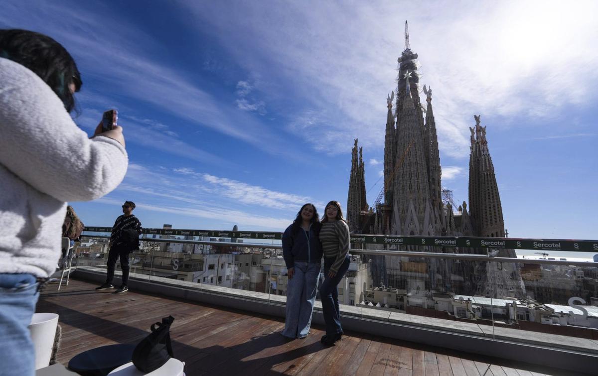 Els hotels augmenten preus i ocupació pel Papa, la F1 i el Primavera Sound