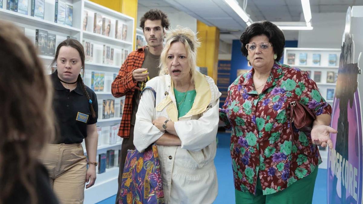 Fotograma de 'Cochinas', nueva serie de Prime Video