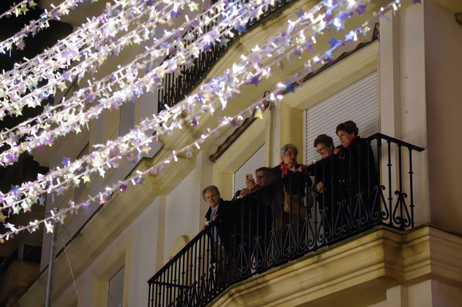 Puente Genil ilumina la Navidad con el estreno mundial de Ecogreenlux