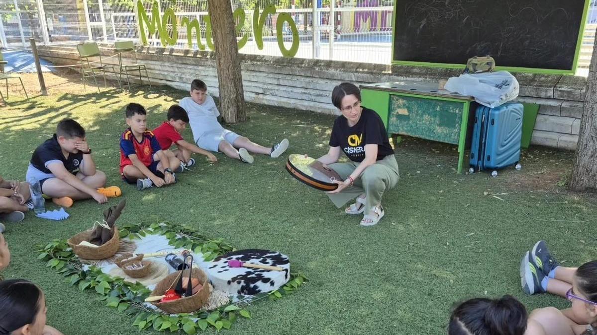 Algunos alumnos del colegio de Montero en una actividad reciente.