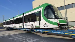 El Metro de Málaga incorpora un nuevo tren y los sevillanos estallan: "Consejera, ¿aquí cuándo llegan? ¡No es justo!"