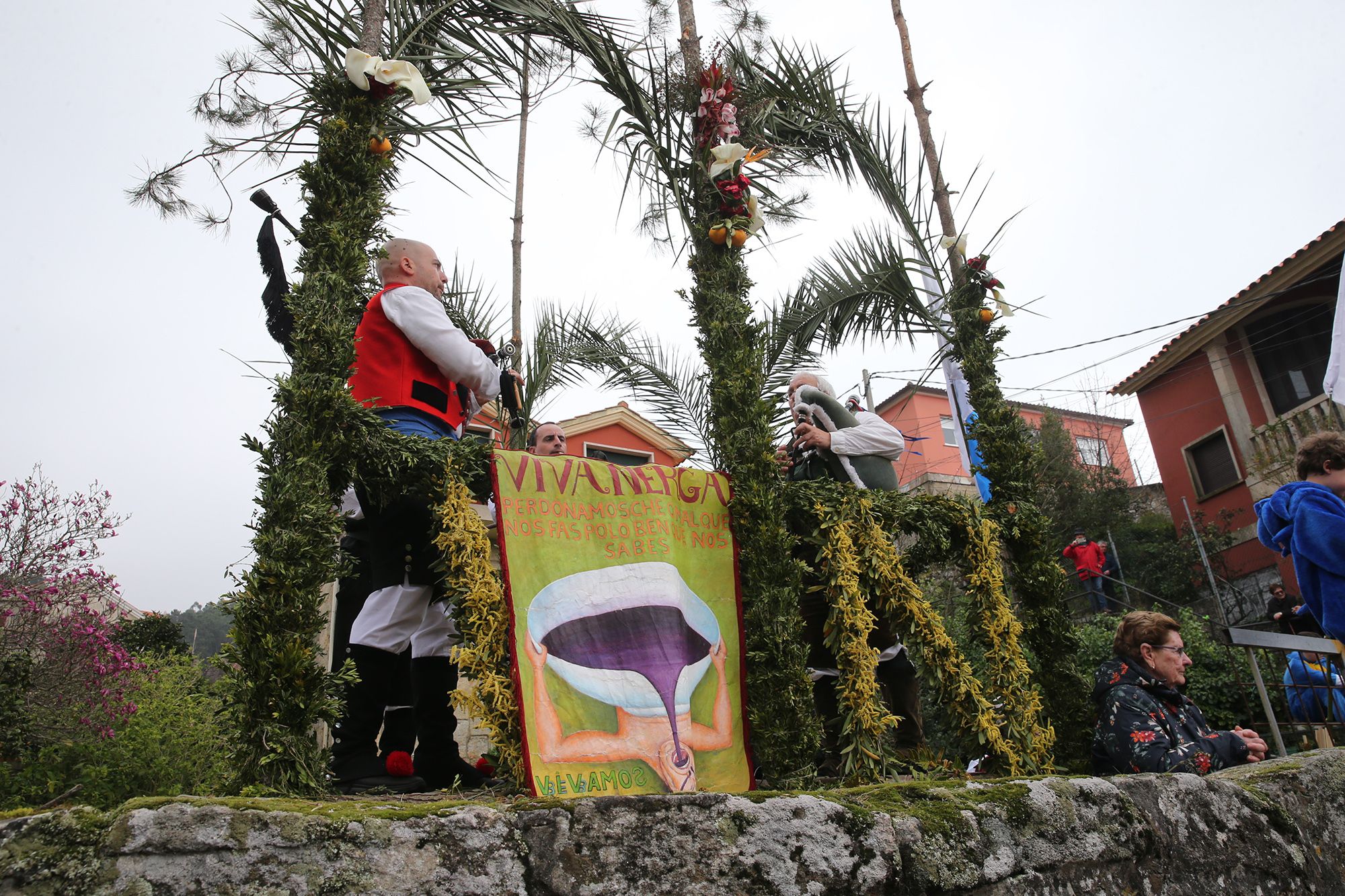 Búscate en las fotos del fin de fiesta del Entroido de O Hío