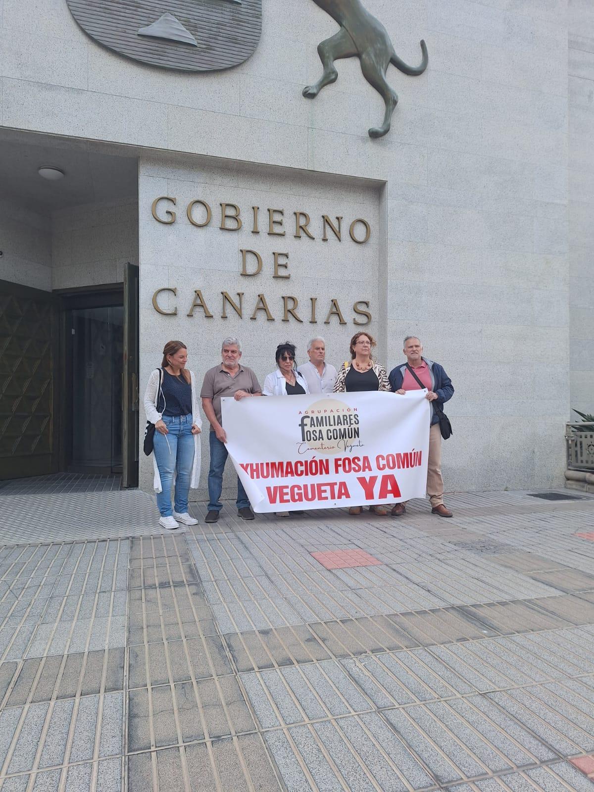 La memoria democrática se niega al silencio: familiares de represaliados instan a exhumar la fosa común del Cementerio de Vegueta