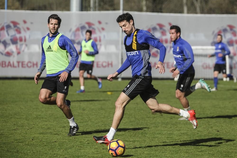 Entrenamiento del Real Oviedo en El Requexón