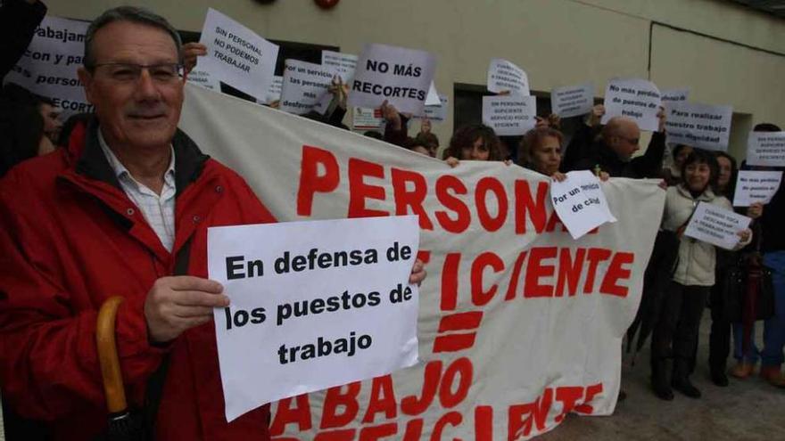 Los empleados del Virgen del Yermo continúan con la protesta