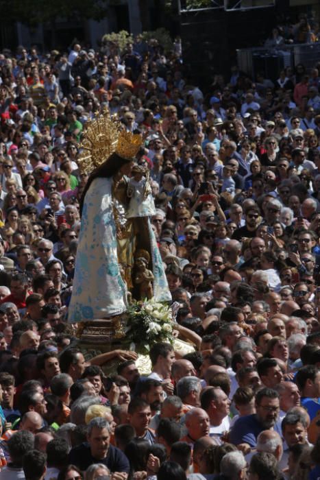 Día de la Virgen de los Desamparados: Traslado de la Mare de Déu