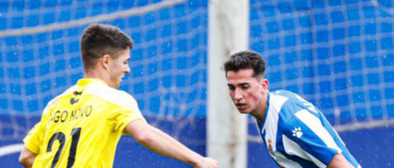 Iago, ante el Espanyol B. | RCD ESPANYOL