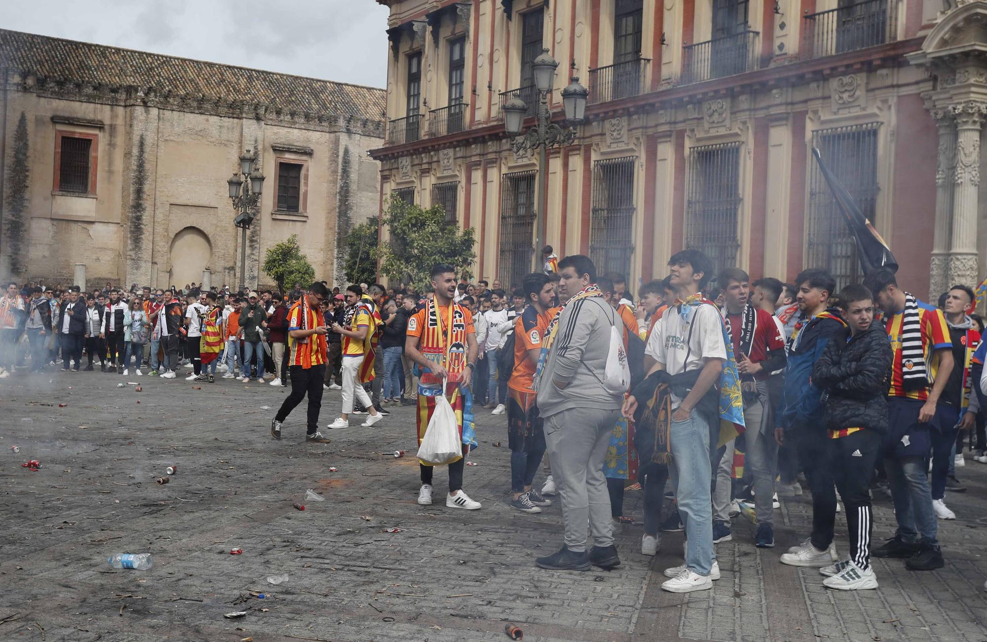 La afición valencianista toma Sevilla