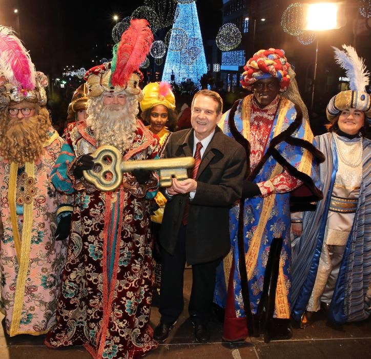 Las imágenes de la Cabalgata de Reyes de Vigo 2019