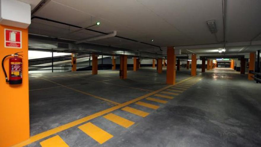Interior del aparcamiento subterráneo municipal de Santa Eulària.