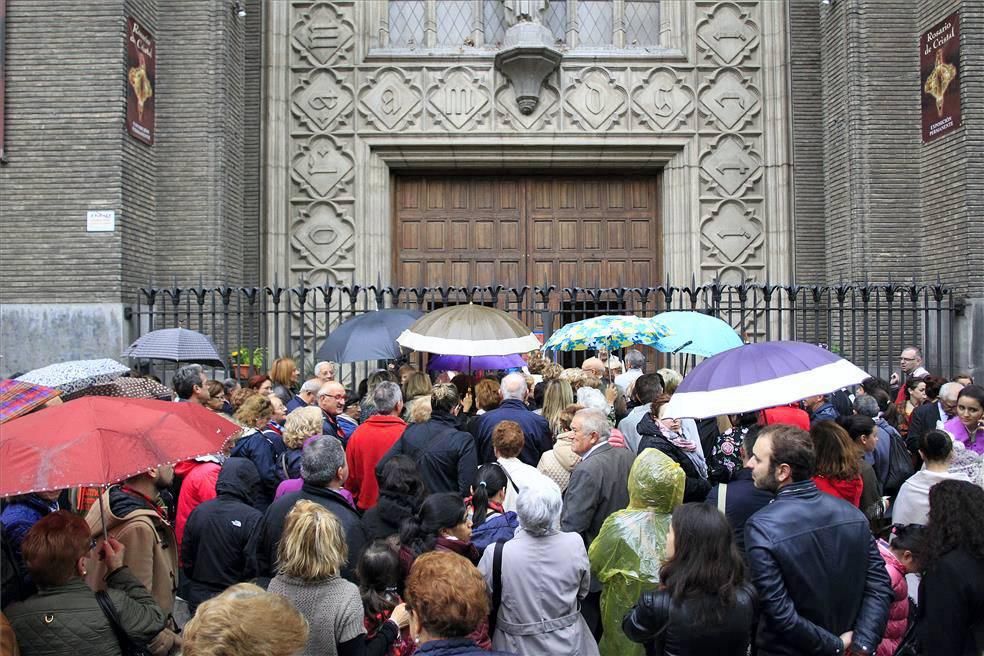 Suspendido el Rosario de Cristal