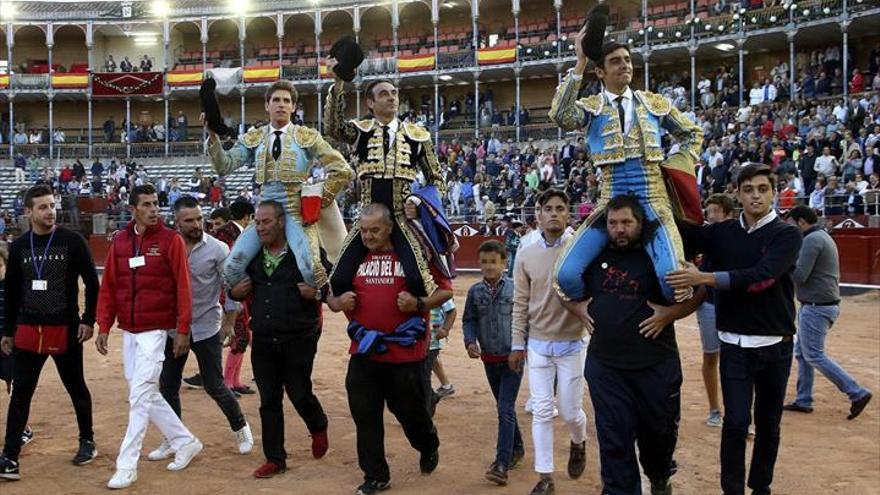 Tarde de elegancia, torería y valor