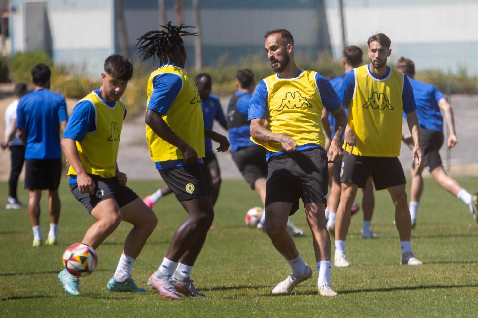 Último entrenamiento del Hércules antes de su decisivo partido por el ascenso