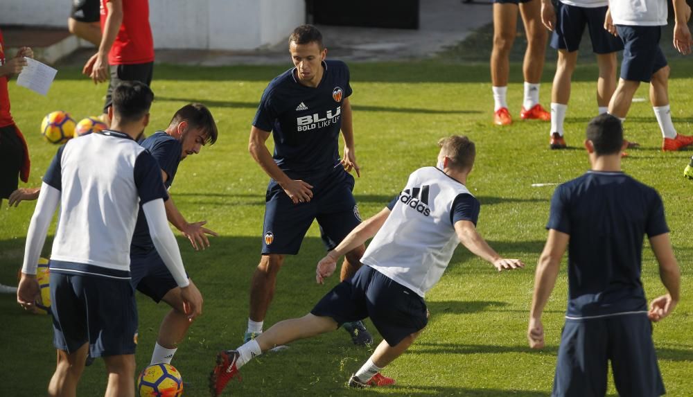 El Valencia CF prepara el partido contra el Legané