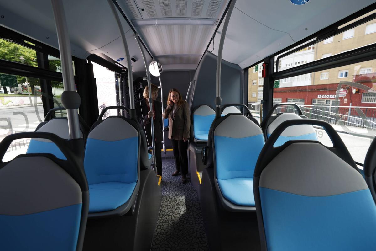 En imágenes: El primer bus eléctrico del Consorcio de Transportes se estrena en Avilés