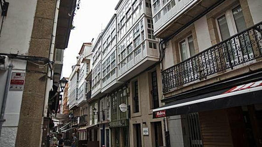 Un edificio restaurado para vivienda turística, en el centro.