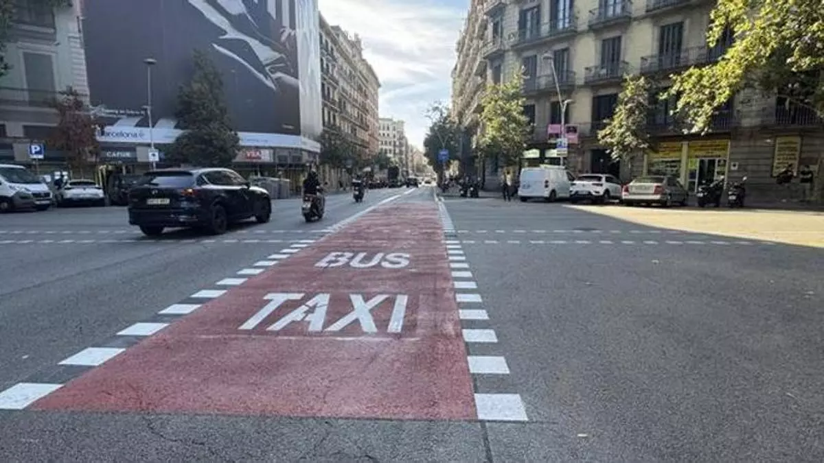 Barcelona cambia una maniobra habitual y obliga a los conductores a girar desde el segundo carril