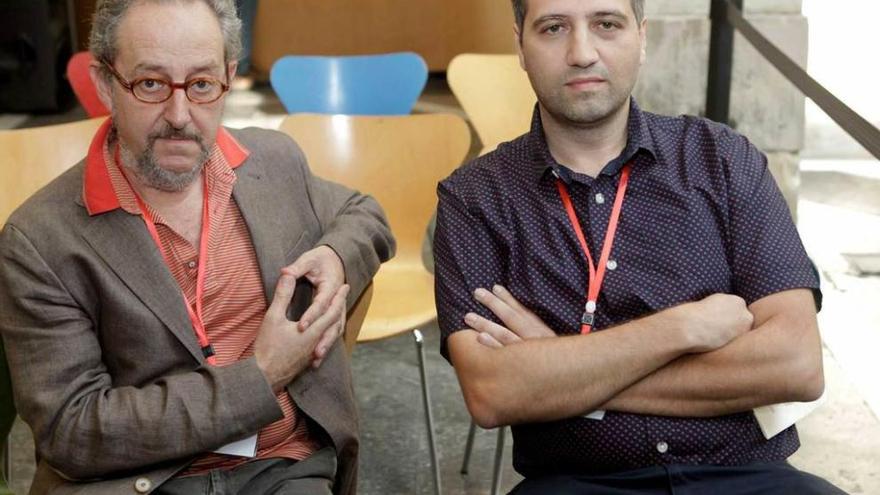 Ernesto Burgos e Yván Pozuelo, ayer, en el Antiguo Instituto.