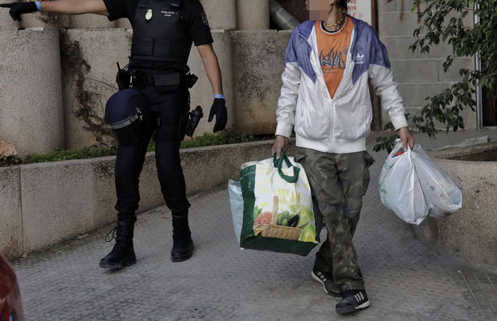 Desalojan la antigua residencia ocupada de Sa Nostra en General Riera