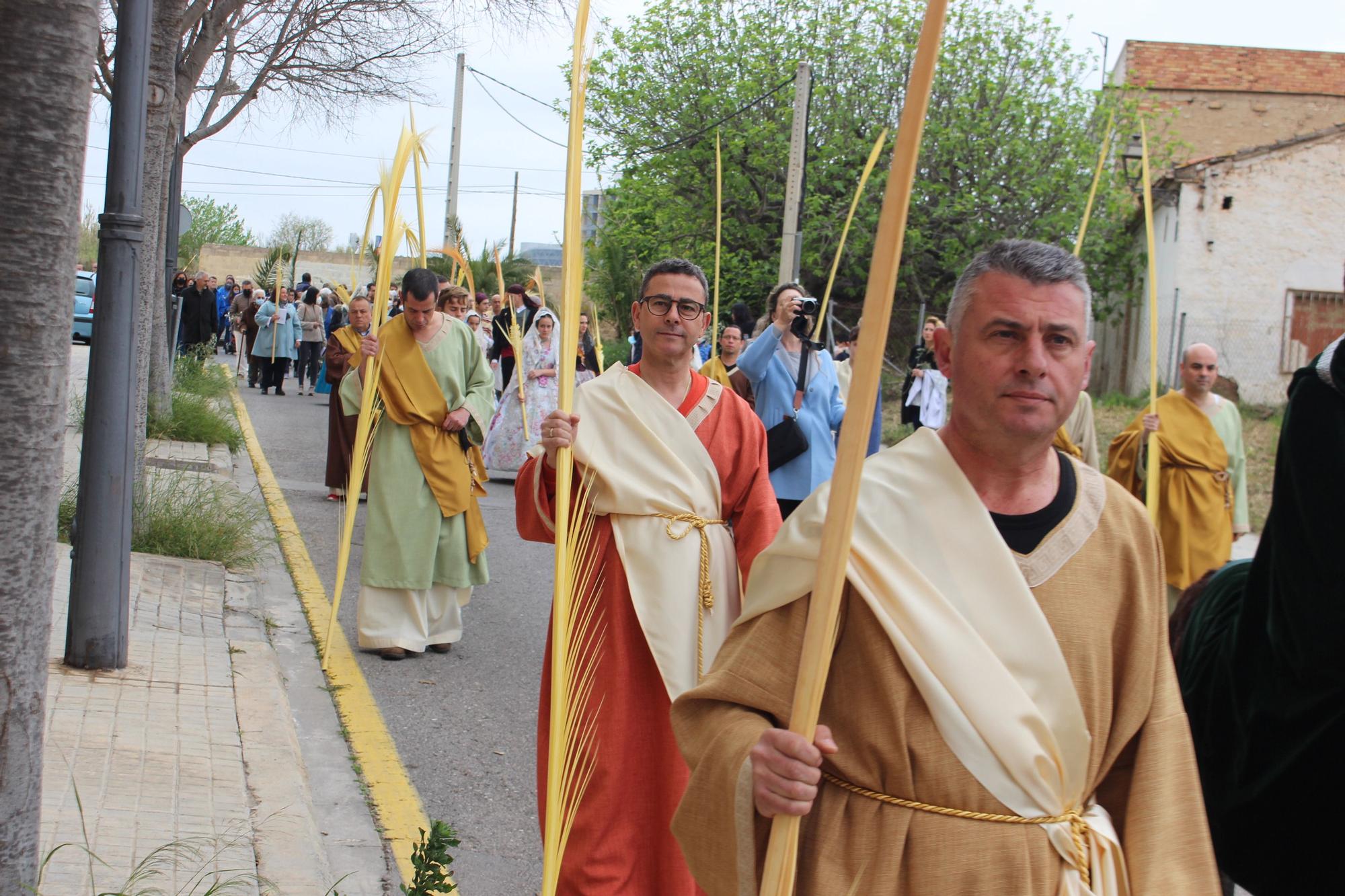 Domingo de Ramos en Beniferri con la burrita "Matilde"