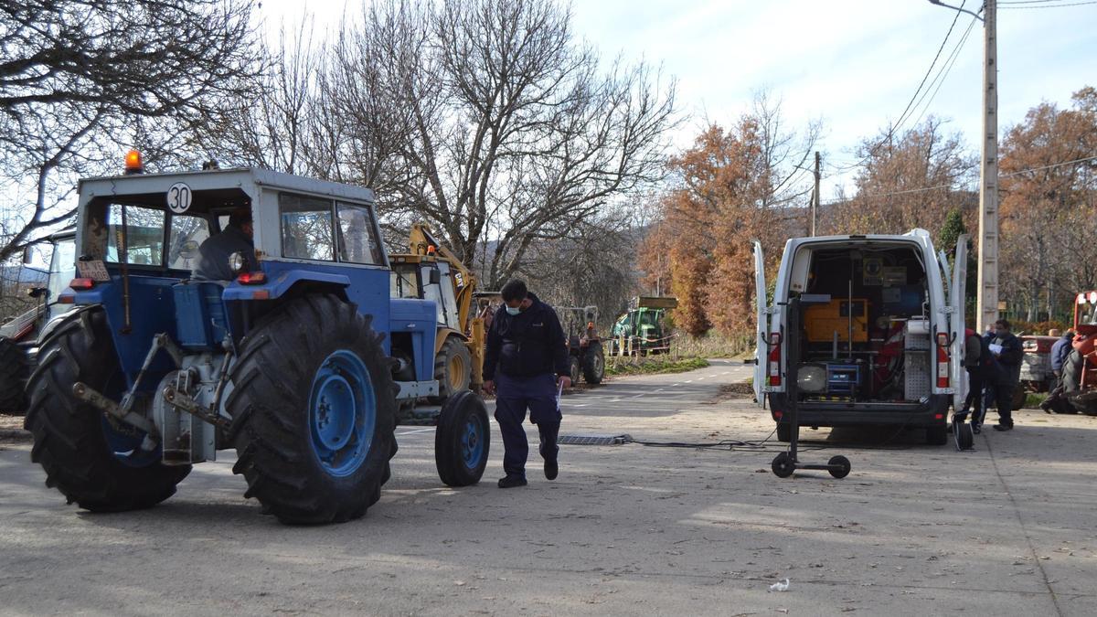 Trabajos de inspección de vehículos agrícolas en Requejo