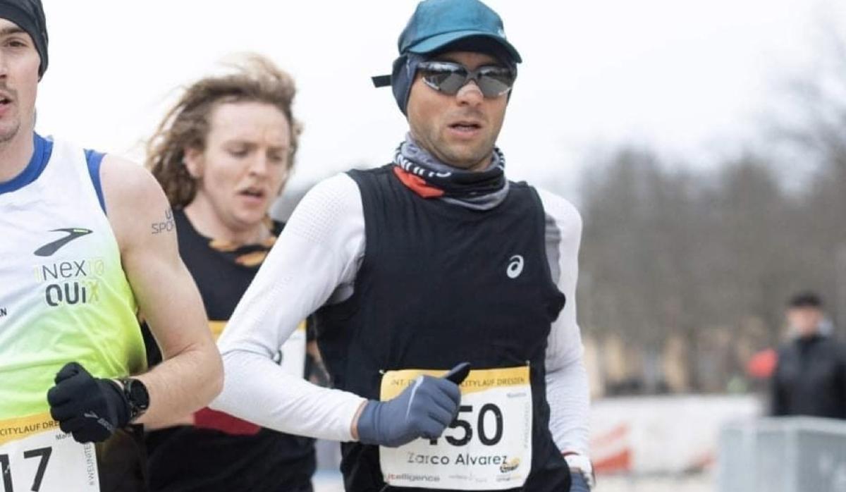 Camilo Santiago, durante la prueba, con el dorsal de Zarco