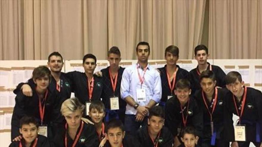 El club Dojang conquista dos medallas nacionales