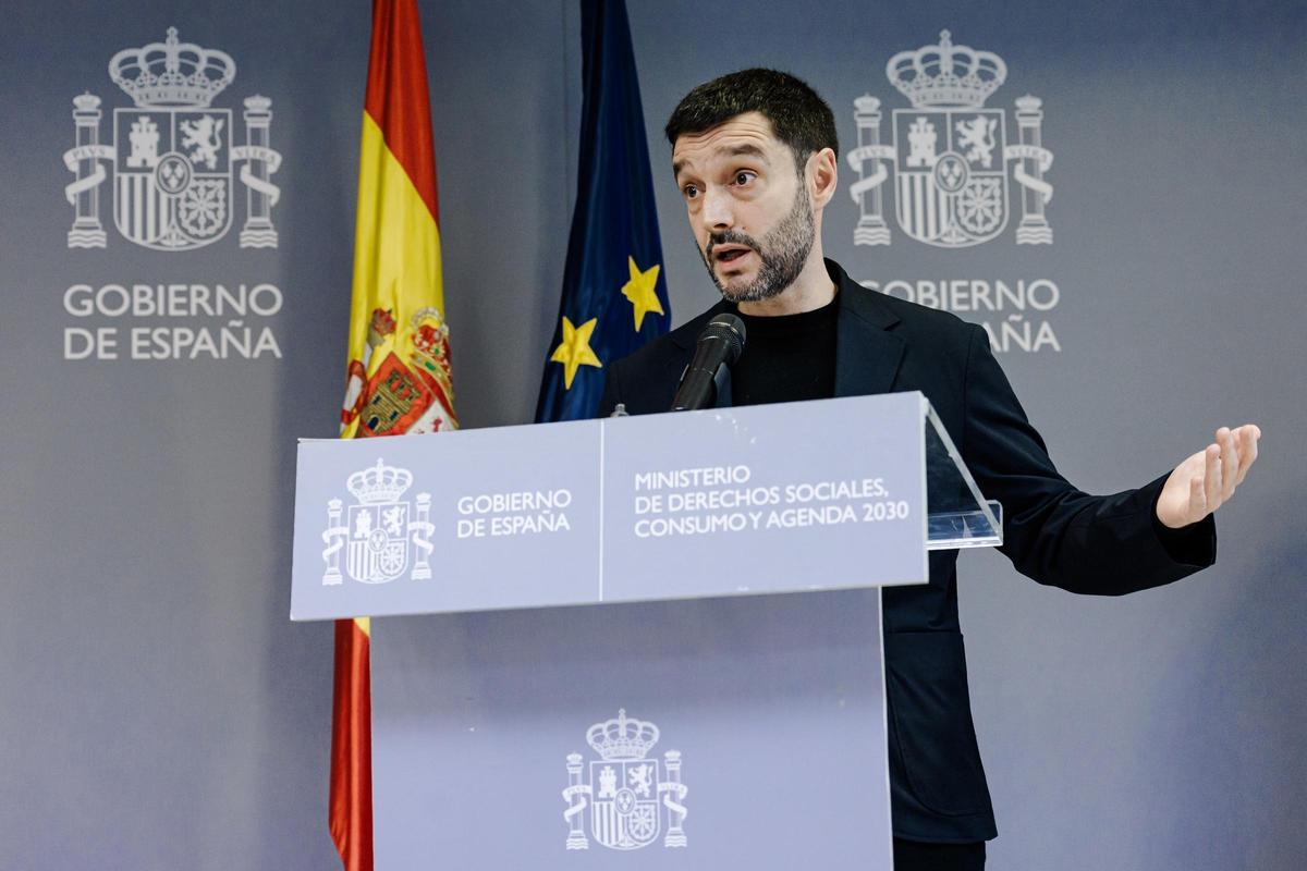 El ministro de Derechos Sociales, Consumo y Agenda 2030, Pablo Bustinduy.