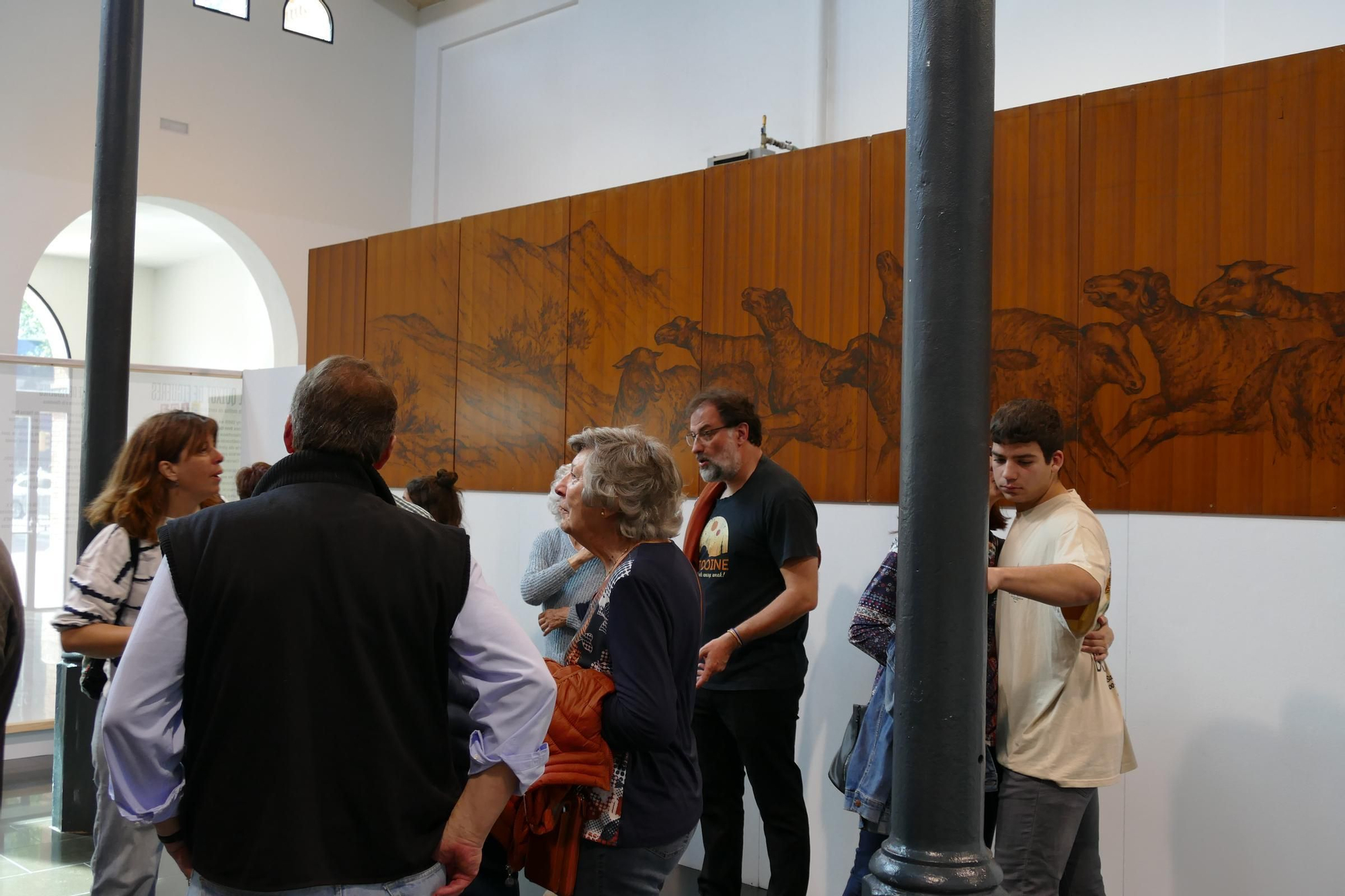 Dues exposicions, un programa de ràdio i el dia de la dansa animen el matí del dissabte de Santa Creu