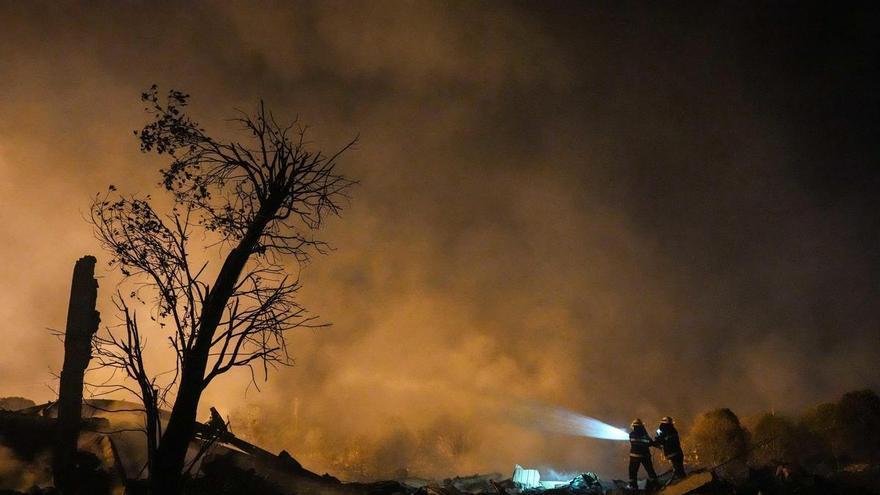 Al menos 21 muertos y 61 heridos en una explosión en una fábrica de fuegos artificiales en China