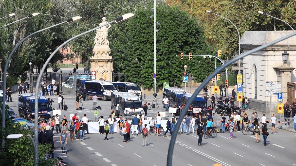 Les fotos de la declaració dindependència de Catalunya