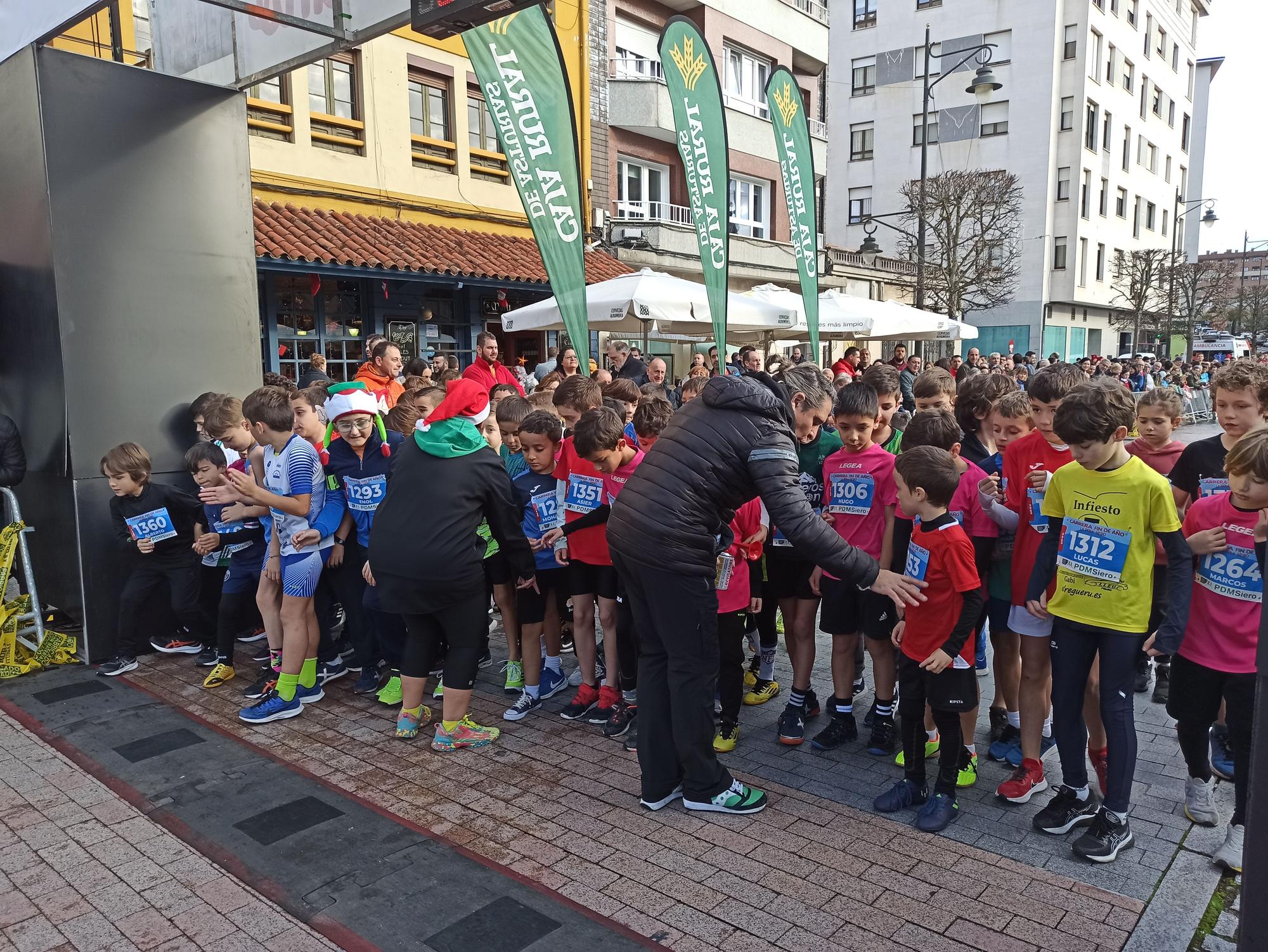 Casi 1.500 participantes disputan la carrera de Fin de Año de Pola de Siero