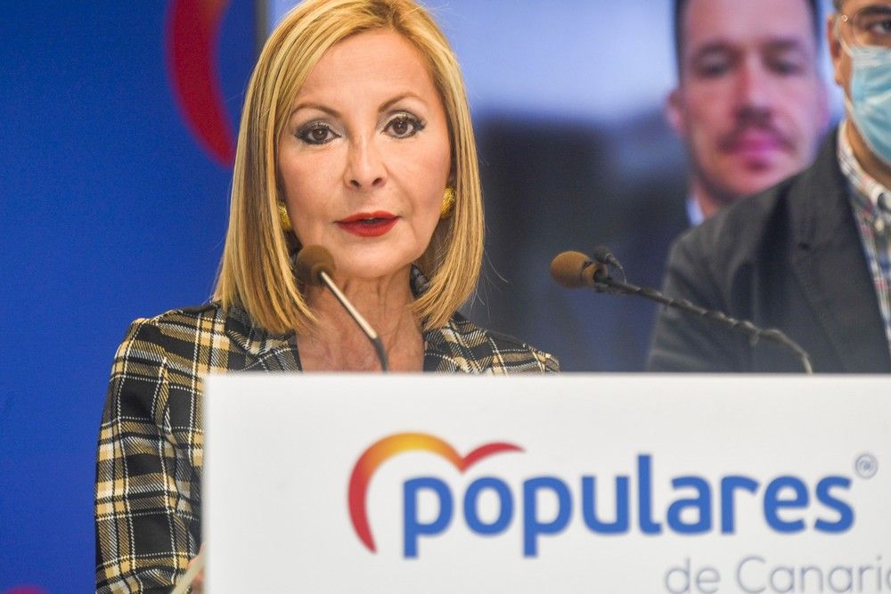 La presidenta del PP de Canarias, Australia Navarro, anuncia que no se presentará a la reelección