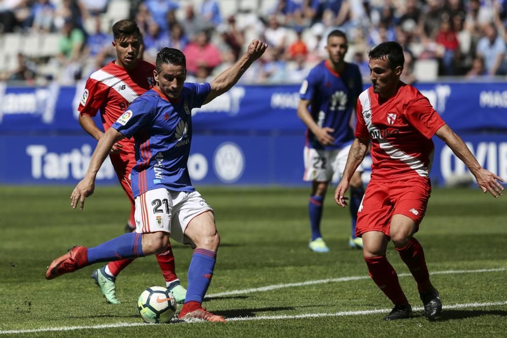 El partido entre el Real Oviedo y el Sevilla Atlético, en imágenes