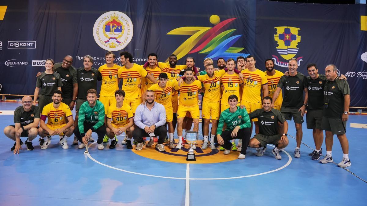 El Barça de balonmano celebrando el título