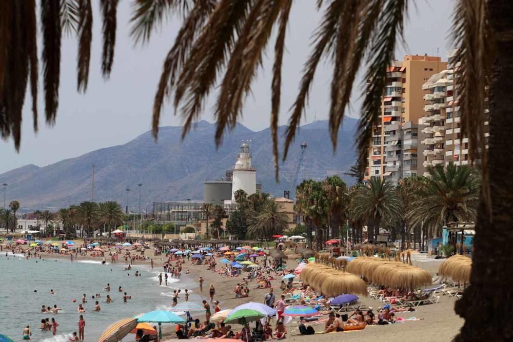 Control de aforo en las playas de Málaga en la nueva normalidad