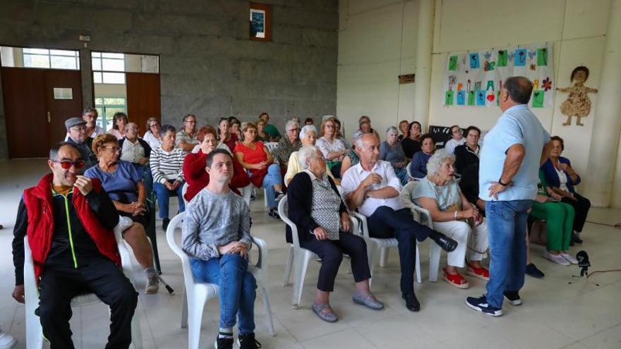 Participantes en la Unidade de Voluntariado de la asociación O Castro de Baión.