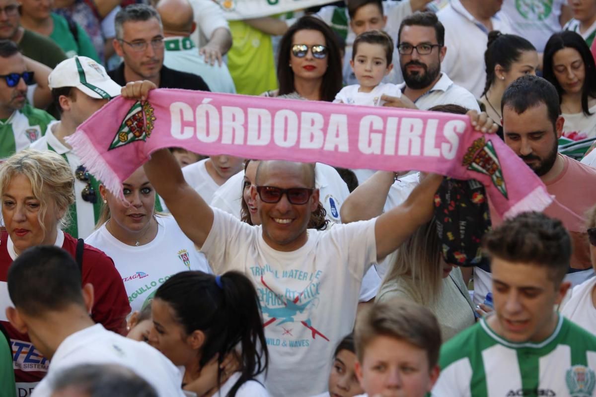 El Córdoba CF Futsal celebra el ascenso en Las Tendillas