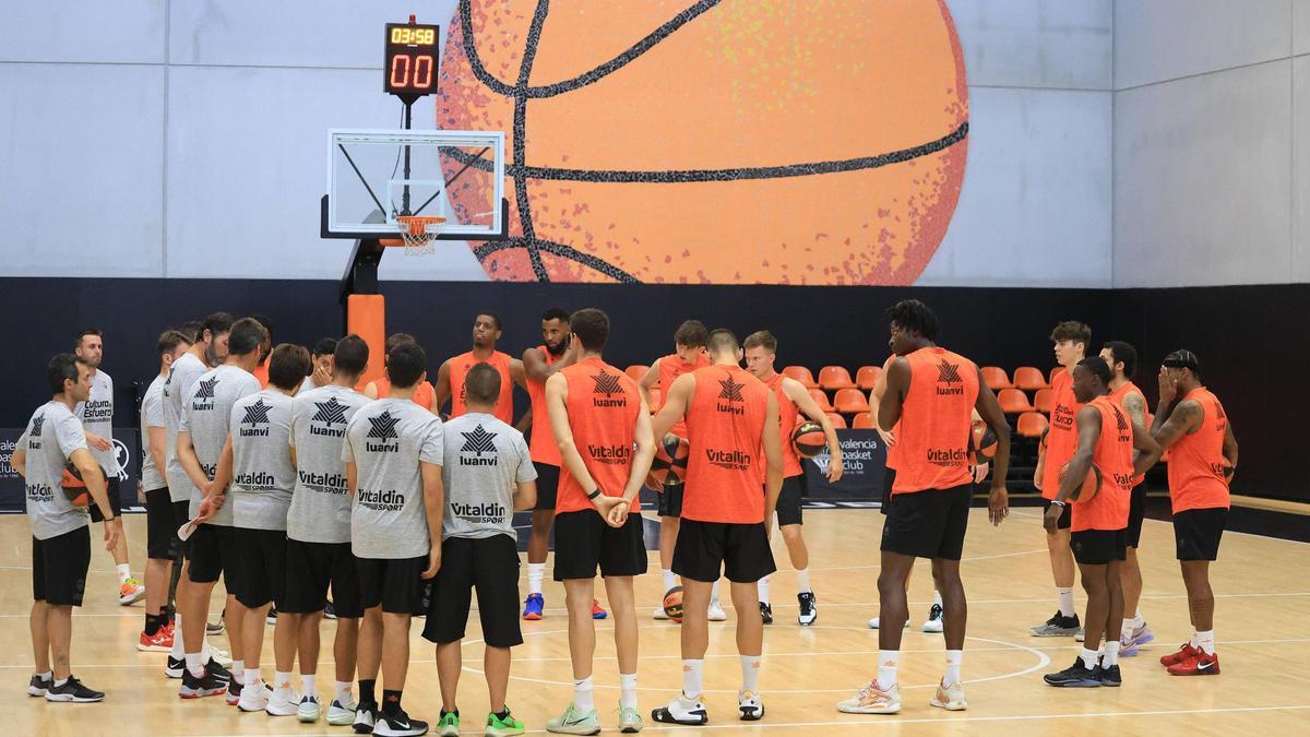 El Valencia Basket prepara el debut liguero