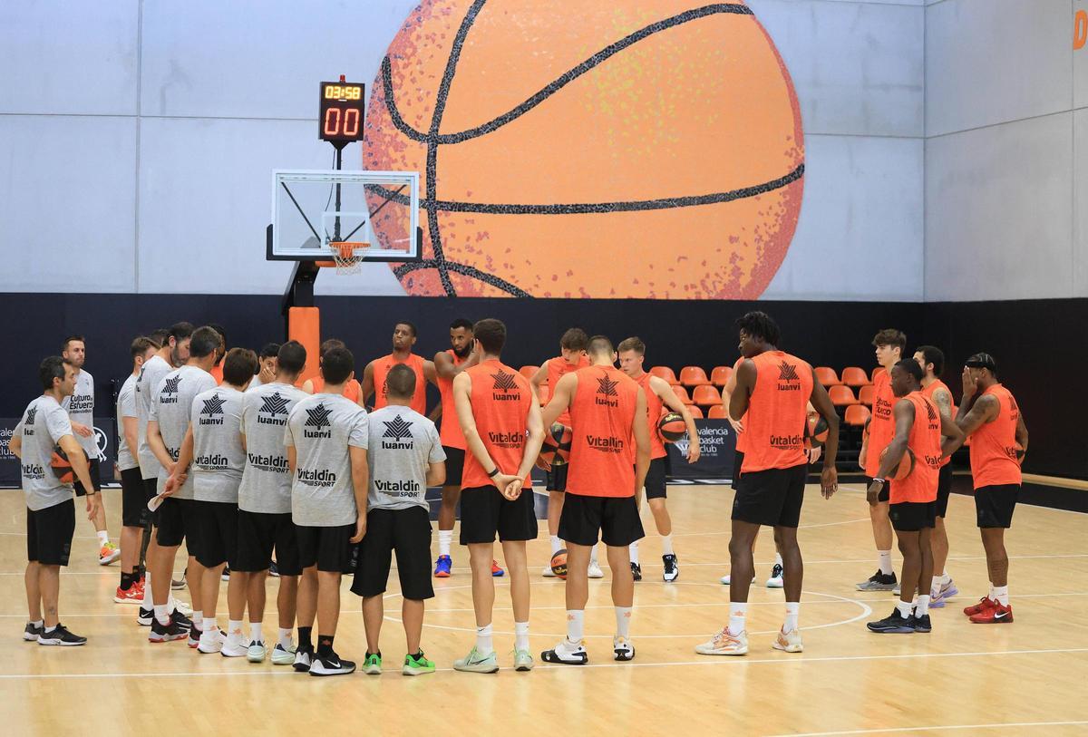 El Valencia Basket prepara el debut liguero