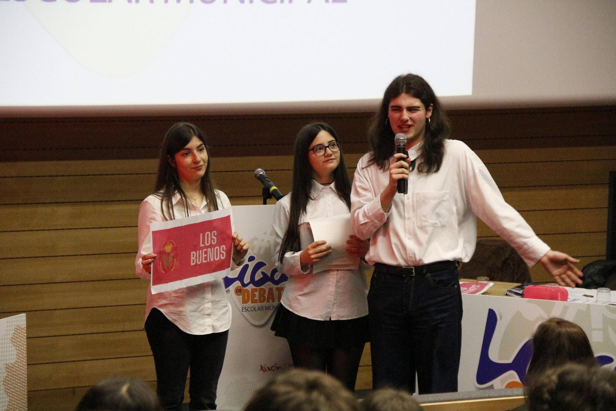 La semifinal de la Liga de Debate Escolar Municipal de Gijón, en imágenes