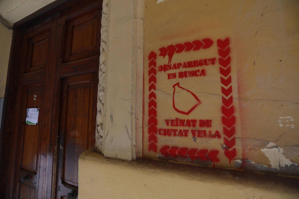 Grafiti contra los pisos turísticos.