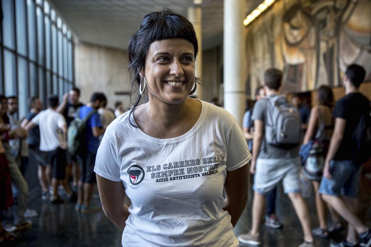  La diputada de la CUP Anna Gabriel momentos antes de participar en una mesa redonda.