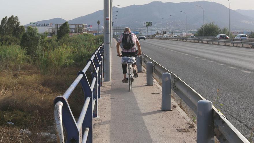 Imagen del puente cuya reforma pide De la Torre.