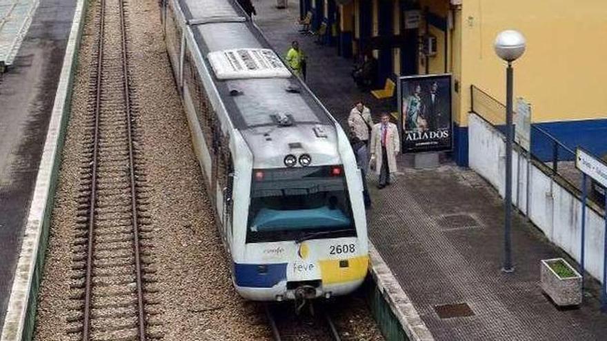 Transportes ocultó dos años el error que desató el escándalo de los trenes de Feve