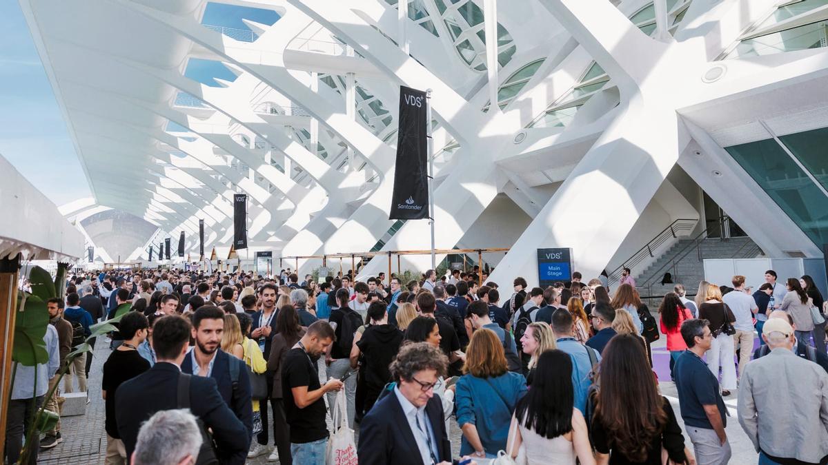 Startup Valencia organiza más de 200 eventos al año para impulsar la innovación, la colaboración y el crecimiento empresarial