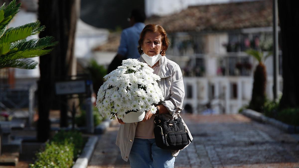 Día de Todos los Santos en los cementerios cordobeses